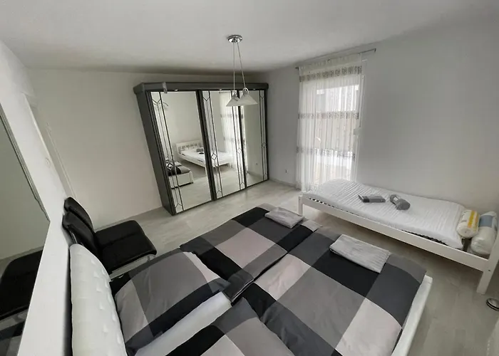 Apartment Guntia Mit Großem Garten