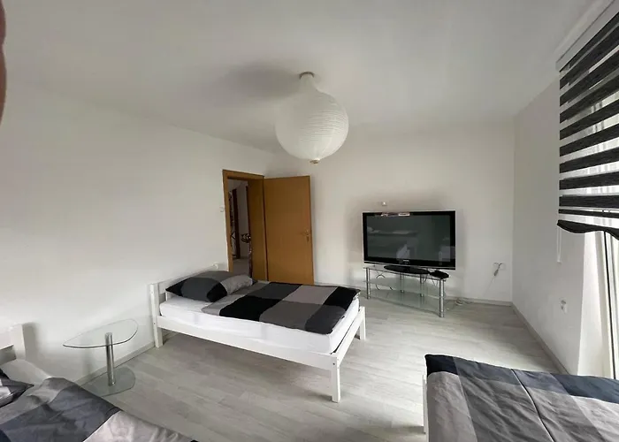 Appartement Guntia Mit Grossem Garten